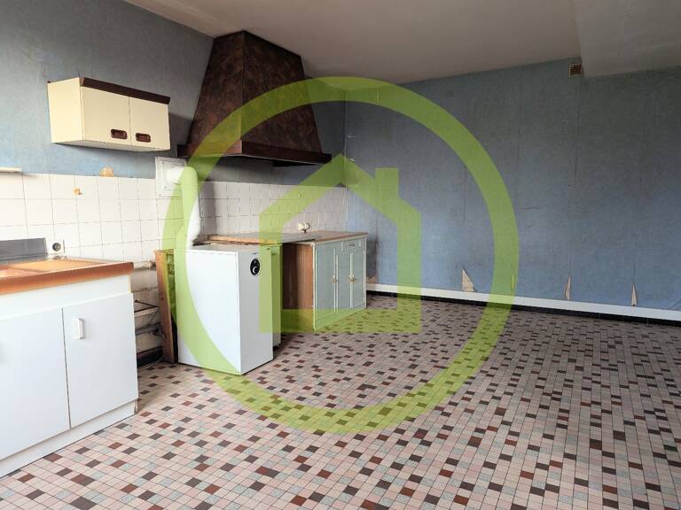 Maison et dépendances — photo 1