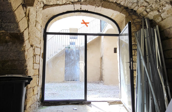 VENTE BUREAUX OU COMMERCES SOMMIERES — photo 3