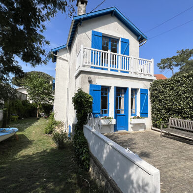 Maison 5 pièces 395600 €