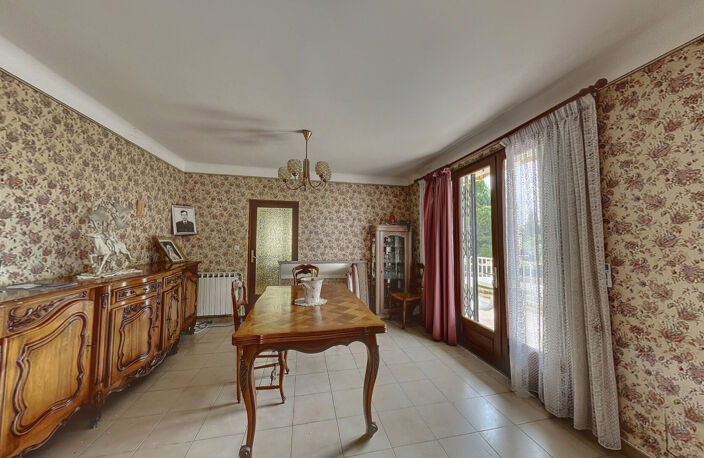 Villa Rognonas  183 M2 environ + garages + jardin — photo 2