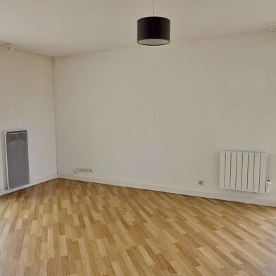 Appartement 4 pièces 950 €