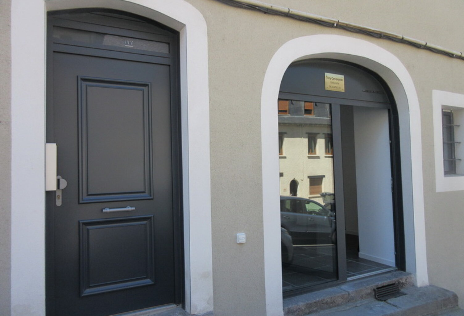 Quartier St Cyrice-Rodez, local commercial et/ou professionnel avec parking — photo 1