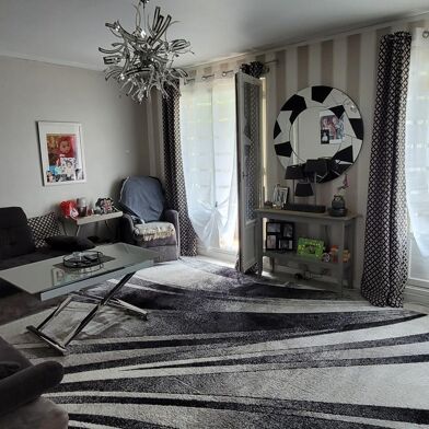 Appartement 4 pièces 144450 €