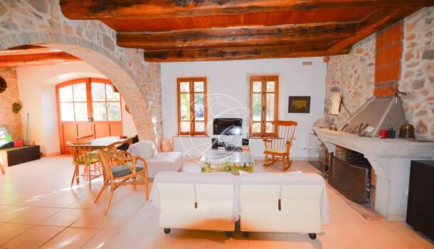 Villa / Maison 8 pièces  à vendre Lorgues 83510