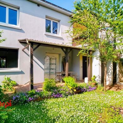 Maison 6 pièces 374000 €