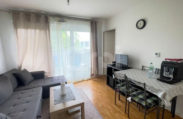 Vendu Occupé Appartement F2 avec Parking  À Vendre à Vernouillet — photo 3