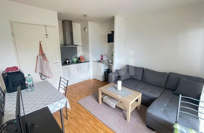 Vendu Occupé Appartement F2 avec Parking  À Vendre à Vernouillet — photo 5