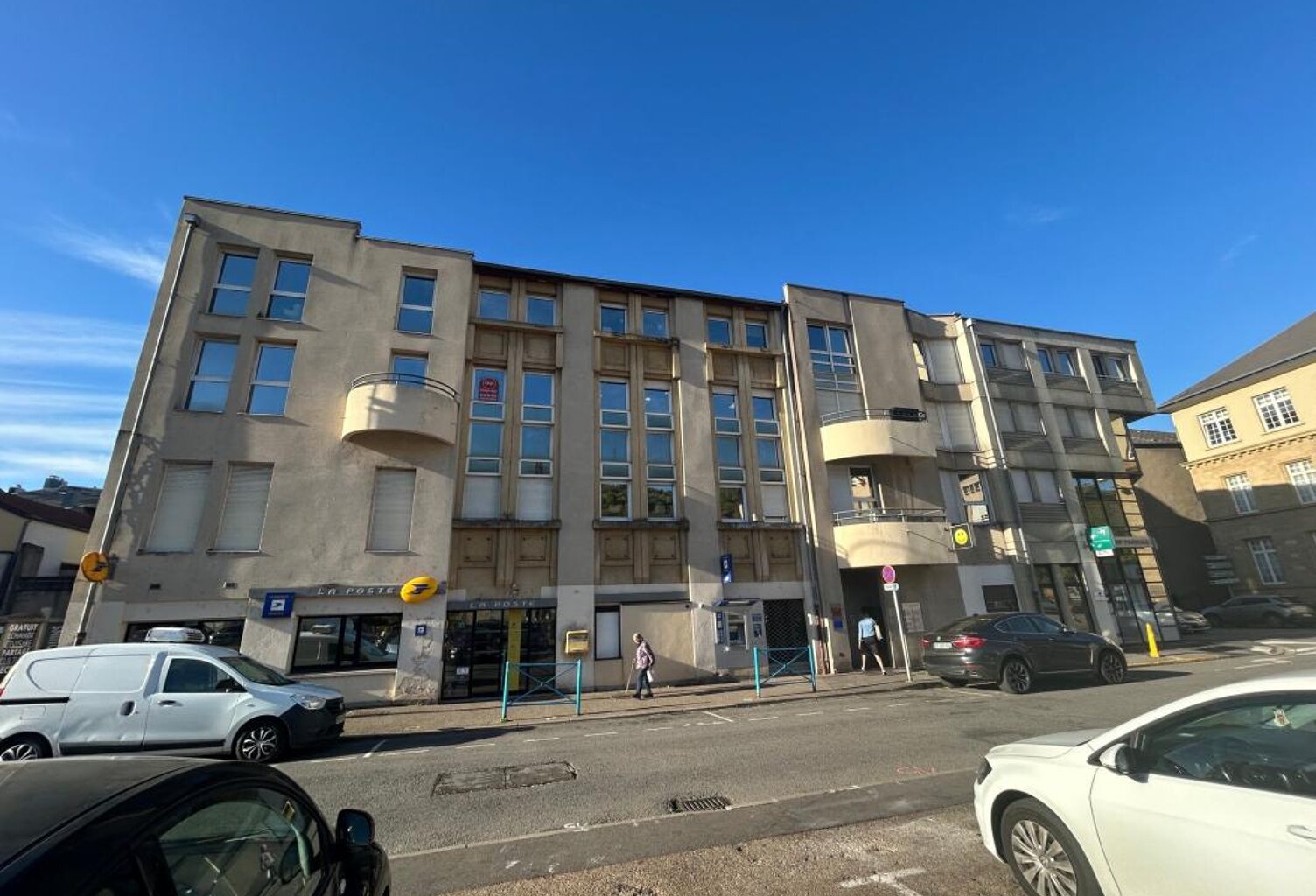 Appartement À Vendre — photo 1