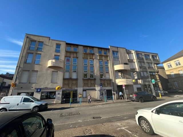 Appartement À Vendre — photo du bien