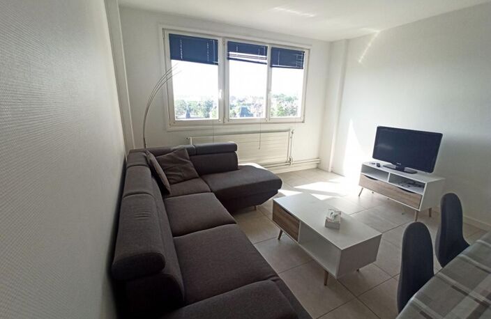 LOCATION d'un appartement F5 (112 m²) à NANCY - MEUBLE - CHAUFFAGE INCLUS DANS LES CHARGES — photo 3