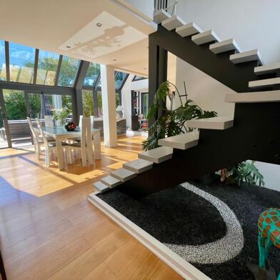 Maison 4 pièces 664000 €