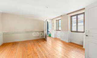 Maison 10 Pièces 260 m² à vendre à Gex (01170)