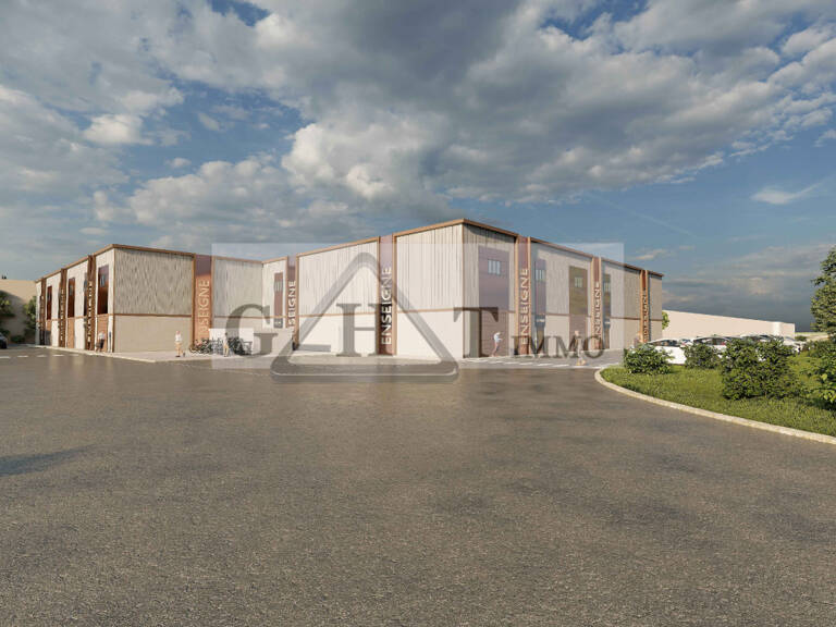 Local d'activités/ entrepot 3700m2 à louer Saint Mard — photo 1