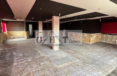 LOCAL COMMERCIAL 600 M² A LOUER N19 SERVON — photo du bien