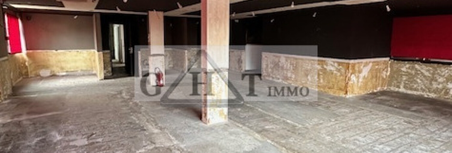 Local industriel  600 m² à louer à Servon (77170)