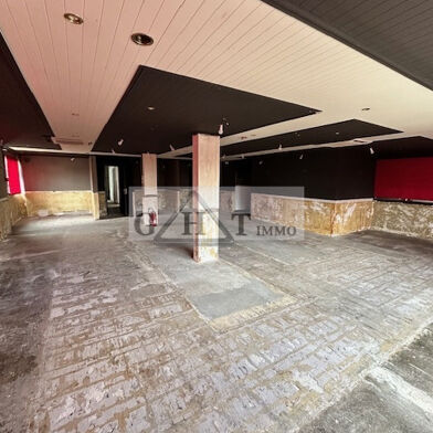 Local industriel  12900 €