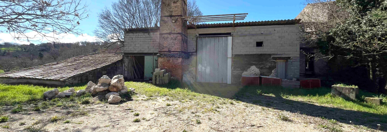 Local industriel 3 Pièces 104 m² à vendre à Saignon (84400)