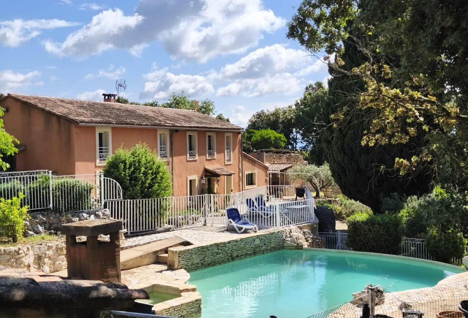 DPT (84) Avignon à vendre propriété 260m2 — photo 1