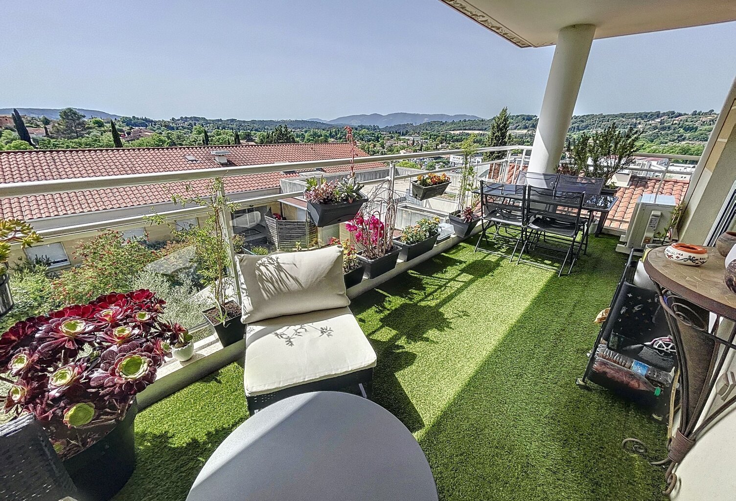 Vente appartement   Grasse (06130) — photo 1