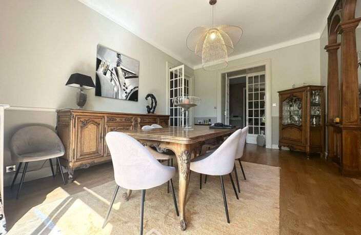 Maison de maître - 341m² - Laon — photo 5