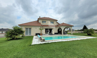 Maison 4 Pièces 146 m² à louer à Ouillon (64160)