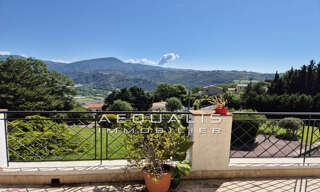 Maison 5 Pièces 158 m² à vendre à Saint-Jeannet (06640)