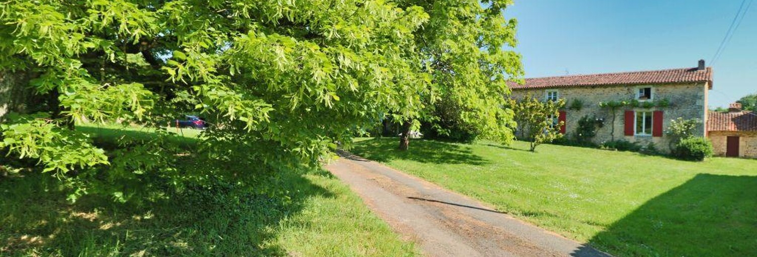 Maison 11 Pièces 295 m² à vendre à Sommières-du-Clain (86160)