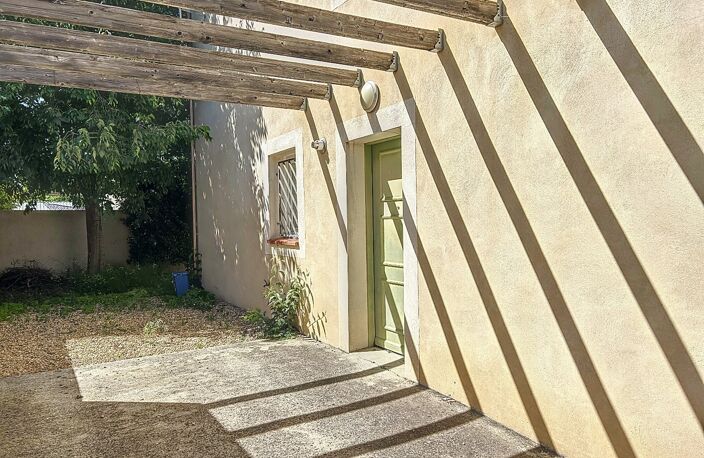 CALVISSON - T3 avec jardin — photo 3