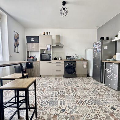 Immeuble  266000 €