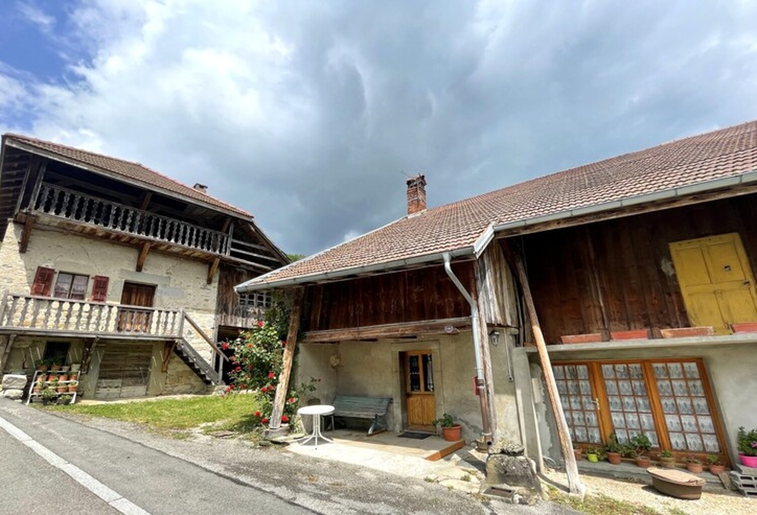 MAISON — photo 1