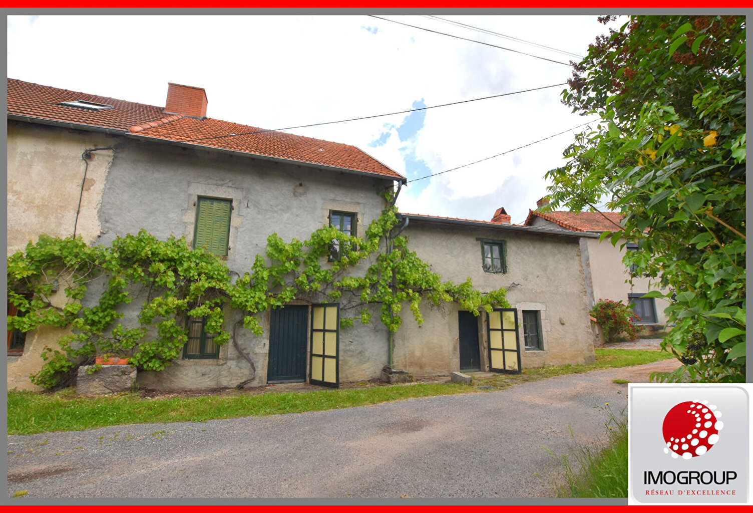 LONGERE SUR 4900M² DE TERRAIN — photo 1