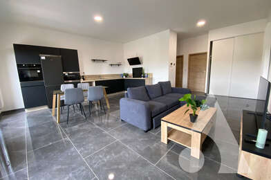 Appartement 4 pièces 215000 €