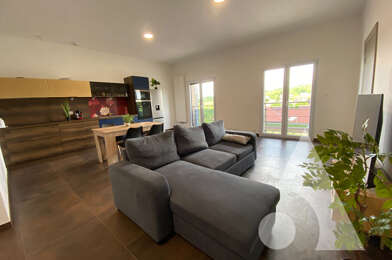 Appartement 5 pièces 255000 €