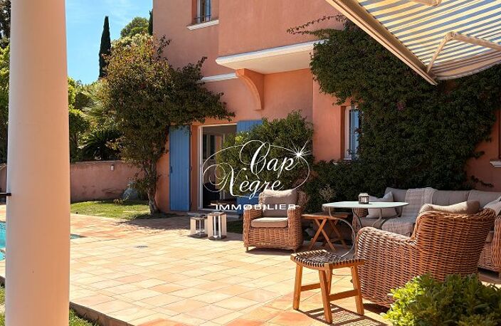 VILLA DE PRESTIGE VUE MER PANORAMIQUE À VENDRE DANS LES HAUTEURS — photo 4
