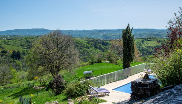 Propriété 6 pièces  à vendre Coubisou 12190