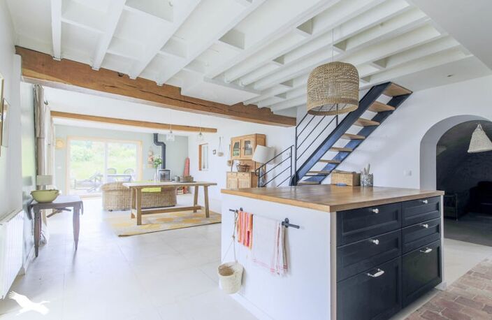 Maison en pierre de 6 pièces principales — photo 3