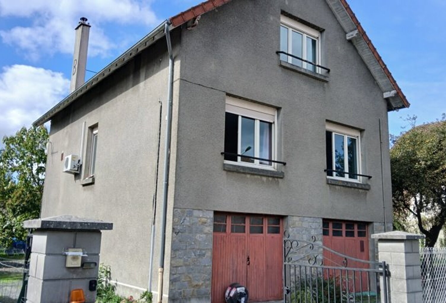 Vente maison 6 pièces 140 m² Châlus (87230) — photo 1