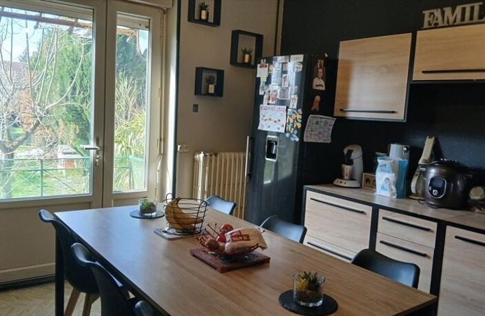 Vente maison 6 pièces 140 m² Châlus (87230) — photo 2
