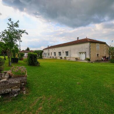 Maison 6 pièces 302874 €