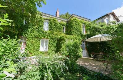 Maison en pierre de 6 pièces principales — photo du bien