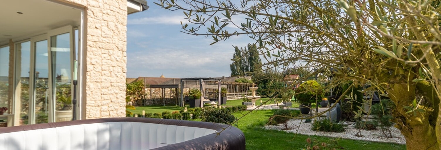 Maison 9 Pièces 200 m² à vendre à Flacourt (78200)