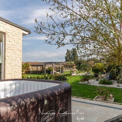 Maison 9 pièces 499000 €