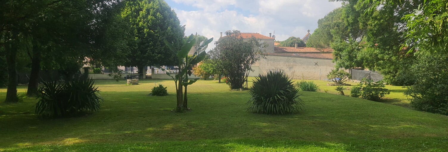 Maison 6 Pièces 185 m² à vendre à Courcelles (17400)