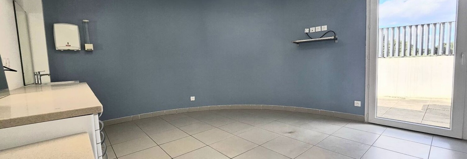 Bureau  61 m² à vendre à Aimargues (30470)