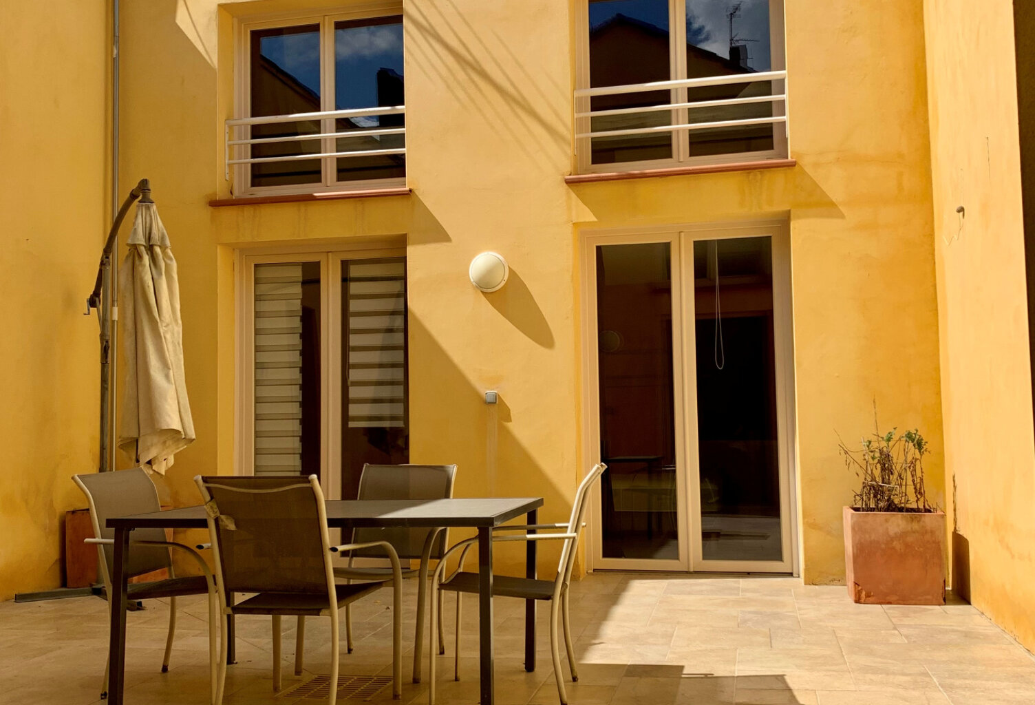 Appartement T4 rénové centre-ville avec Terrasse — photo 1