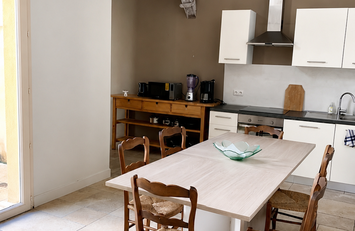 Appartement T4 rénové centre-ville avec Terrasse — photo 2