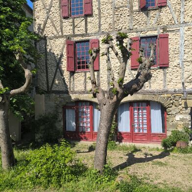 Maison 10 pièces 369000 €