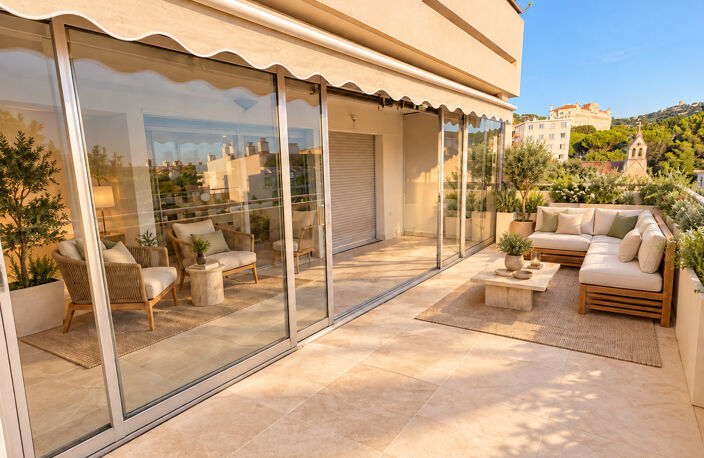 CANNES ANGLAIS T2 71 M2 SOL TERRASSES 29 M2 SUD VUE DÉGAGÉE — photo 2