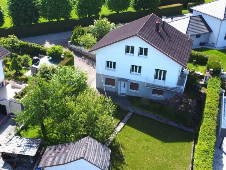 Maison dans impasse, au calme,188m2, studio en RDC, terrain de 889m2 — photo 1