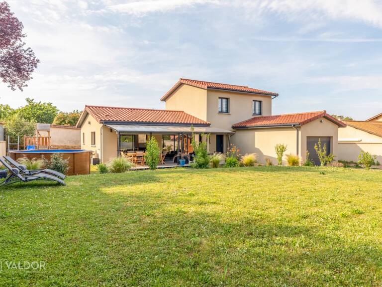 Villa récente sur Curis au Mont d'OR — photo 1